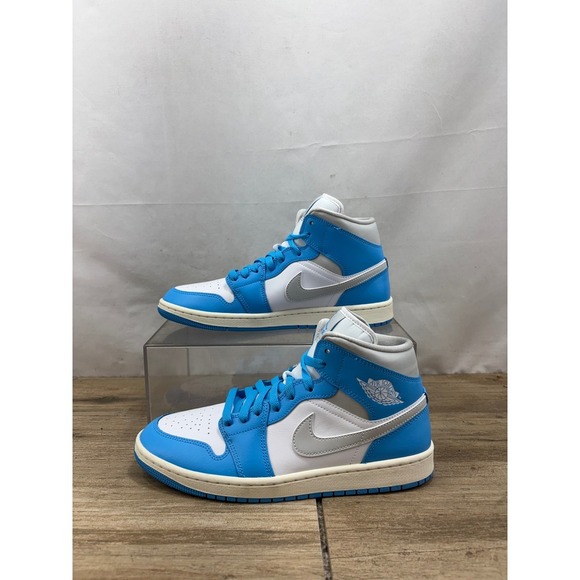 Nike Air Jordan 1 Mid UNC White Blue Silver Sneakers Women's Size 10 - Picture 2 of 10